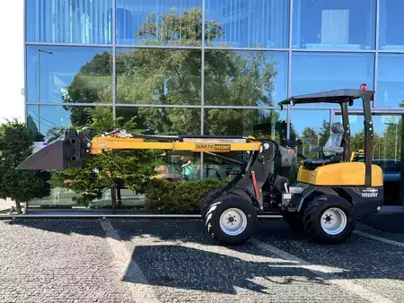 Ładowarki kołowe 2026 Günstig H910NT telescopic (3)
