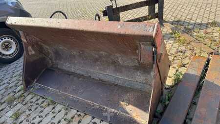Radlader 2000 SCHAEFF SKL823 (7)