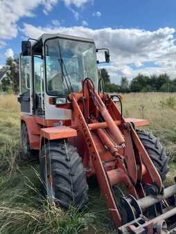 Pyöräkuormaajat 2000 [div] Schaeff SKL328 (4)