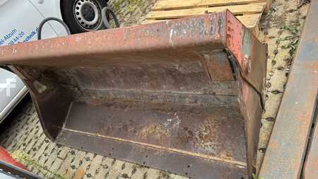 Pyöräkuormaajat 2000 [div] Schaeff SKL328 (14)