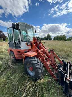 Pyöräkuormaajat 2000 [div] Schaeff SKL328 (2)