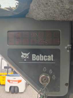 Bobcat T140