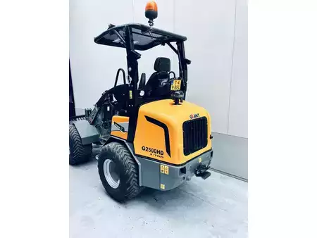 Chargeuse sur pneus 2020 Giant G2500 X-TRA HD (12)
