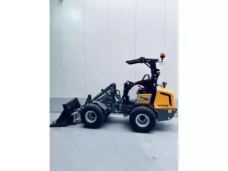 Chargeuse sur pneus 2020 Giant G2500 X-TRA HD (3)