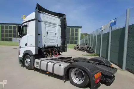 Vrachtwagen 0 Mercedes-Benz 1840 4x2 LL - Lowliner 2 x Tank - Nr.: 439 (6)