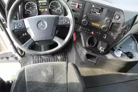 Camion 0 Mercedes-Benz 1840 (13)