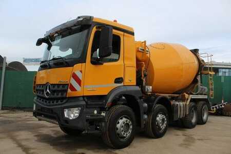 Camion malaxeur  0 Mercedes-Benz 3240 BB AP (1)