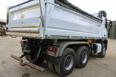 Camion
 0 Mercedes-Benz 2748 (5)