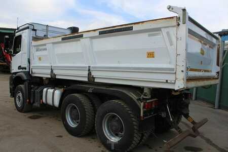 Camion
 0 Mercedes-Benz 2748 (6)