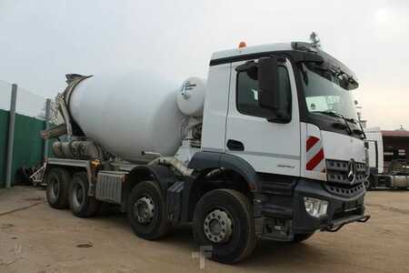 Camion malaxeur  0 Mercedes-Benz 3240 (4)