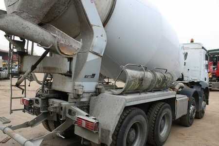 Camion malaxeur  0 Mercedes-Benz 3240 (5)