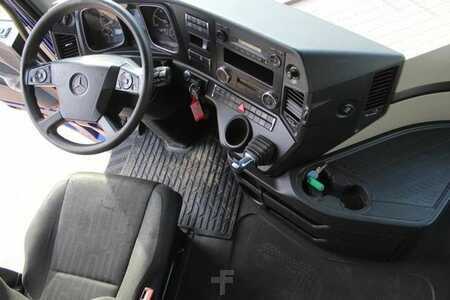 Camion
 0 Mercedes-Benz 2551 BL - Nr.: 700 (12)