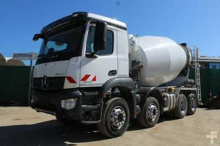 Camiónes hormigoneras 0 Mercedes-Benz 3240 8x4 BB INTERMIX 9m³ AP Achsen Nr.: 622 (1)