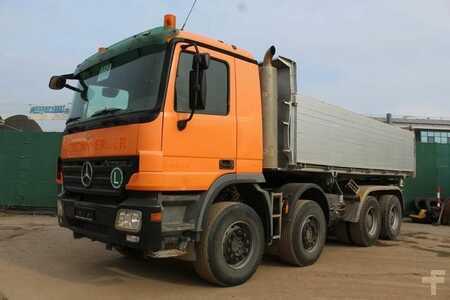 Vrachtwagen 0 Mercedes-Benz Axor 4144 (1)