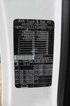 Truck 0 MAN TGX 18.480 4x2 BLS MOTORSCHADEN Nr.: 117 (3)