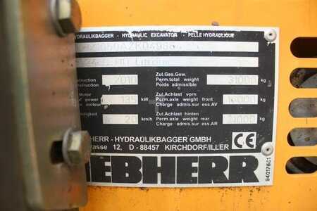 Koparki chwytakowe 2010 Liebherr A 924 (2)