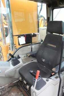 Koparki chwytakowe 2010 Liebherr A 924 (9)