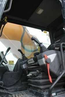 Koparki gąsienicowe 2017 Hyundai HX480 L (9)
