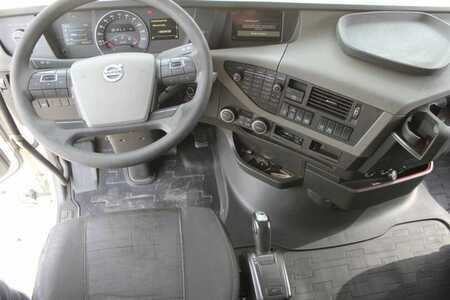 Truck 0 Volvo FH 460 (11)
