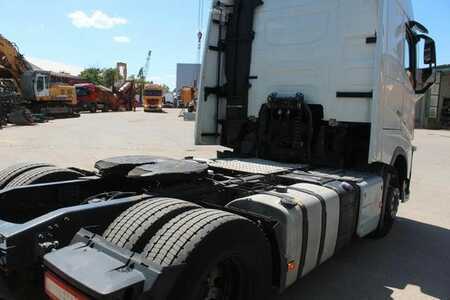 Truck 2017 Volvo FH 460 4x2 BL - GlobeXL - 2 x Tank - Nr.: 124 (5)