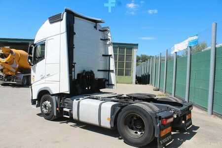 Truck 2017 Volvo FH 460 4x2 BL - GlobeXL - 2 x Tank - Nr.: 124 (6)