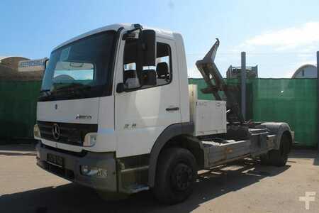 Truck 0 Mercedes-Benz 1218 BB (1)