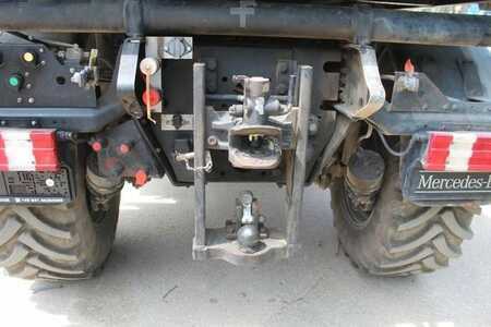 Truck 0 Mercedes-Benz UNIMOG U500 (8)