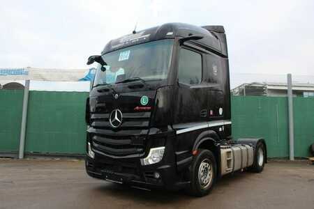 Truck 0 Mercedes-Benz 1853 (1)