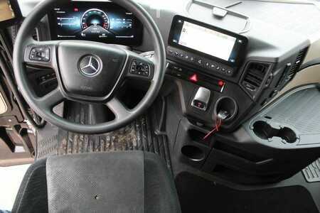 Truck 0 Mercedes-Benz 1853 (13)