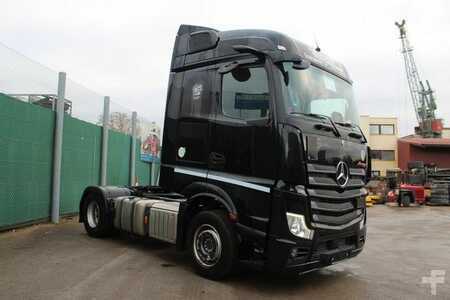 Truck 0 Mercedes-Benz 1853 (4)