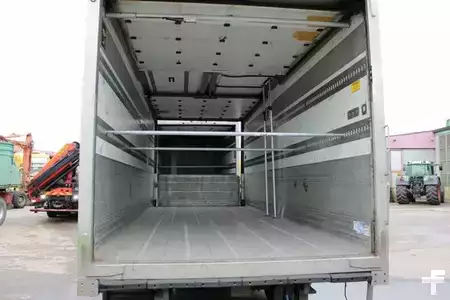 Náklaďák 0 Mercedes-Benz 2545 (16)
