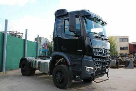 Mercedes-Benz 1853 BL