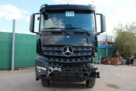 Mercedes-Benz 1853 BL