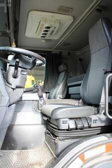 Mobilní jeřáby 0 Scania  (7)