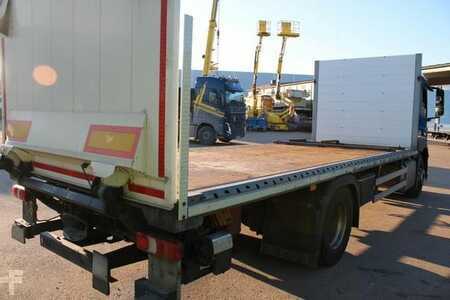 Náklaďák 0 Mercedes-Benz 1832 (5)