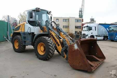 Hjullæsser 2013 Liebherr L524 (5)