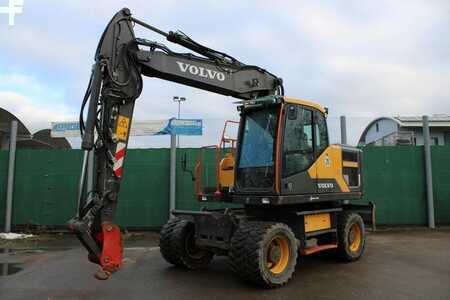 Mobilní bagry 2018 Volvo EW160E (1)