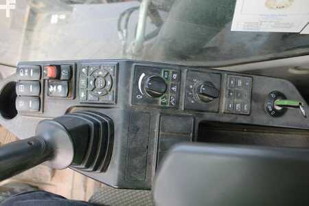 Mobilní bagry 2018 Volvo EW160E (9)