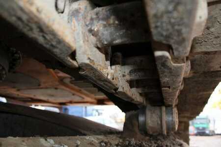 Korečková rýpadla 2011 Liebherr R 926 LC MULTI USER (7)