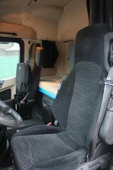 Vrachtwagen 0 Mercedes-Benz 1851 (10)