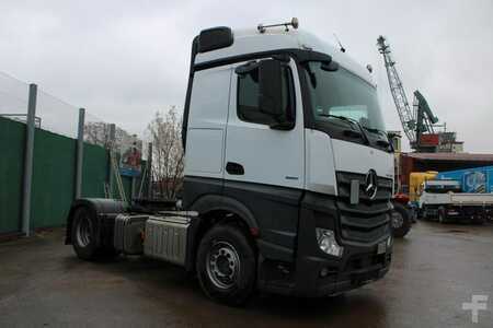 Vrachtwagen 0 Mercedes-Benz 1851 (4)