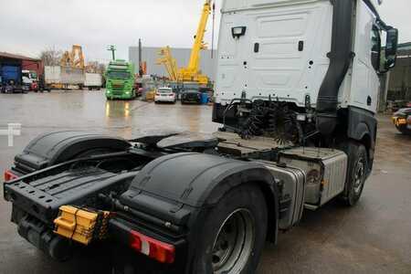 Vrachtwagen 0 Mercedes-Benz 1851 (5)