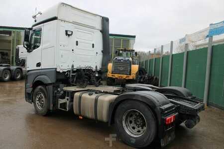 Vrachtwagen 0 Mercedes-Benz 1851 (6)