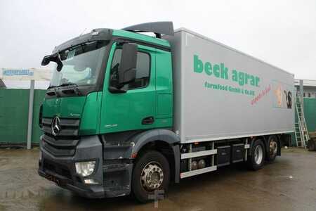 Vrachtwagen 0 Mercedes-Benz 2545 (1)