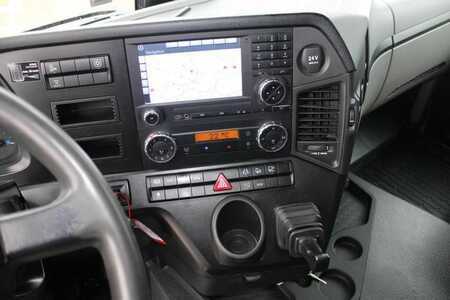 Vrachtwagen 0 Mercedes-Benz 2545 (15)