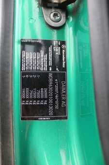 Vrachtwagen 0 Mercedes-Benz 2545 (3)