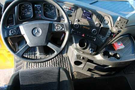 Kuorma-auto 0 Mercedes-Benz 4163 8x4 BL 180 to PUSH Getriebe Problem Nr: 727 (13)