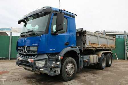 Lastebil 0 Mercedes-Benz 2643 (1)