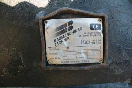 Pelles sur chenilles 2003 Kobelco SK 235 SR NLC (6)