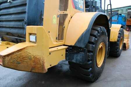 Chargeuse sur pneus 2018 Caterpillar 972MXE (6)